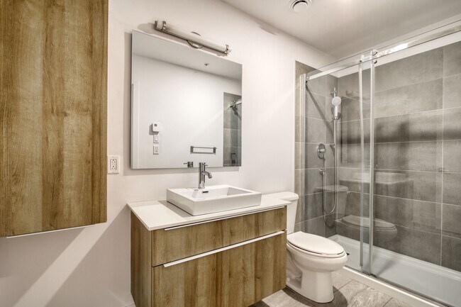 Photo - 9675 Av. Papineau Unit 421
