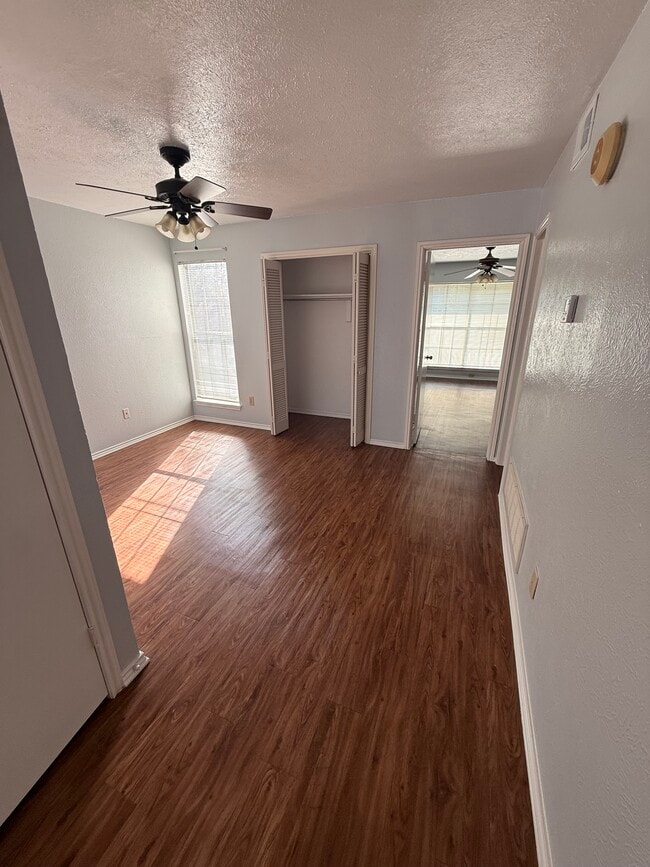 Photo - 2535 Wedglea Dr Unit 222