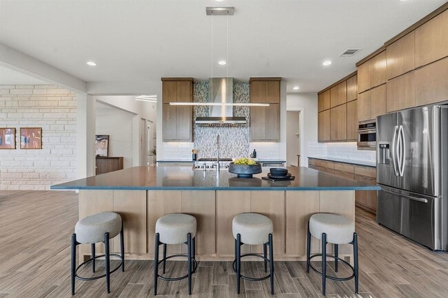 2414 Sunset Vista Cir