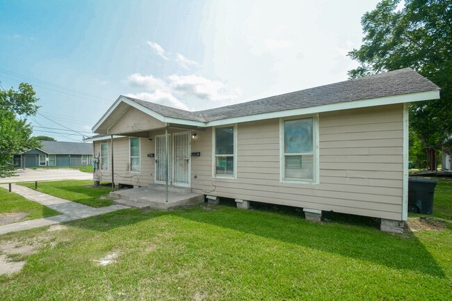 Building Photo - 6014 Collingsworth St