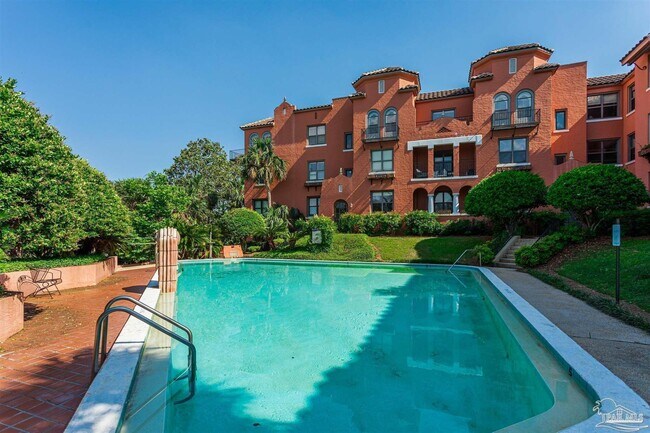 Photo - 2007 E Gadsden St Unit 102