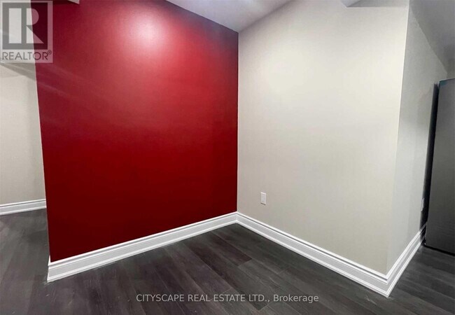 Photo - 94 Beachville Cir