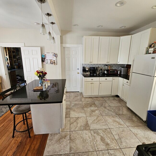 Photo - 544 Trapelo Rd Unit 2