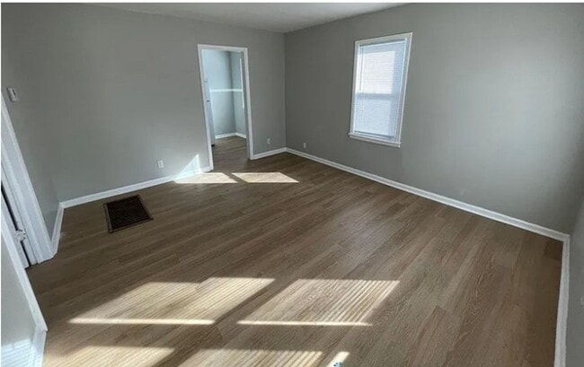Building Photo - 810 S Crestway St Unit 810