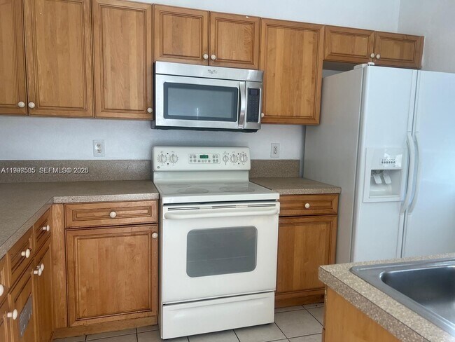 Photo - 969 Abaco Ln