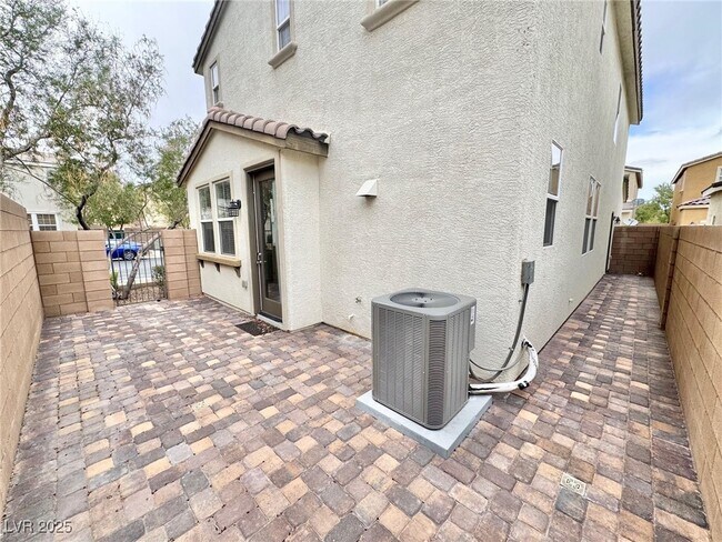 Photo - 9088 Mount Wilson St