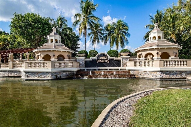 Photo - 10295 Trianon Pl