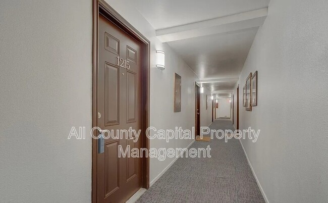 Photo - 2020 S Congress Ave