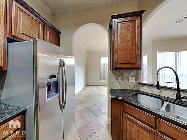 Photo - 2204 Apollonia Ln