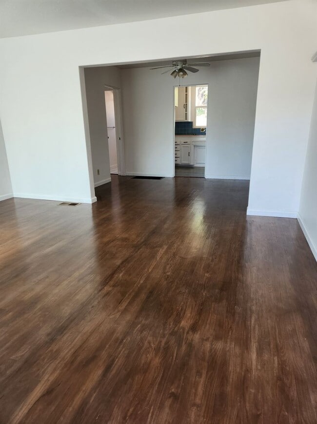 Photo - La Mesa Single family home, large lot, 3bed 2bath $3295.00