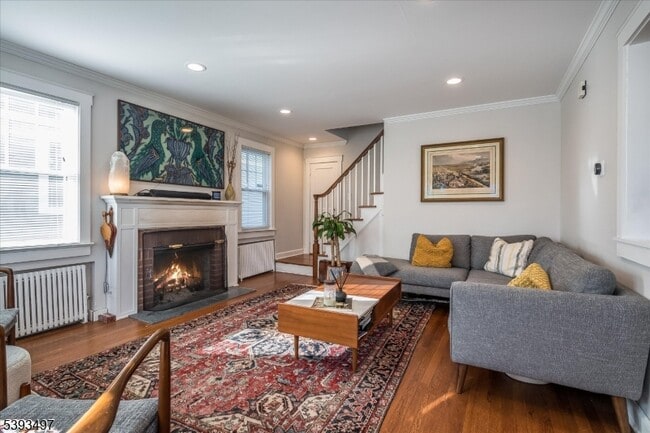 Photo - 203 Locust Dr