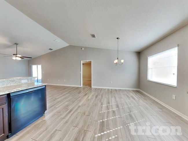 Photo - 1920 Bretton Ridge Dr