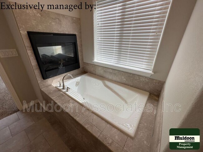 Photo - 6838 Black Saddle Dr