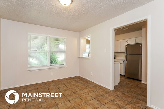 Photo - 2654 Hartford Ln