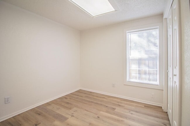 Photo - Updated 2 bed 1 bath house