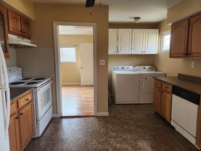 Photo - 6700 Canongate Rd