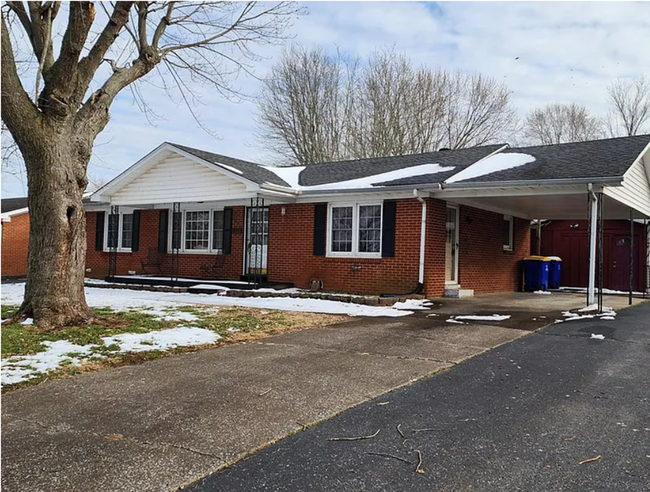 Brick 3 bed 1 bath home - Brick 3 bed 1 bath home