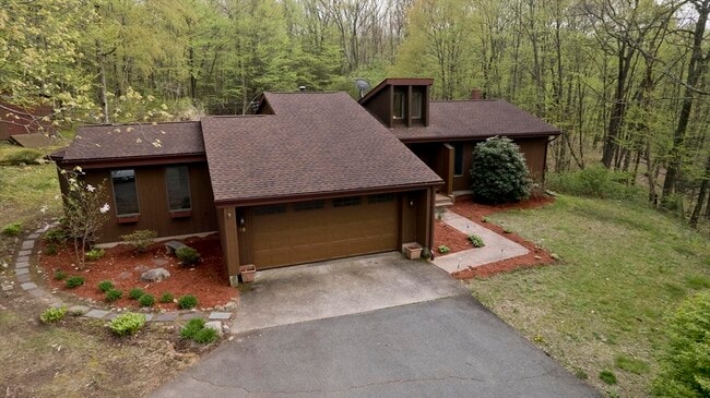 Building Photo - 32 Zuell Hill Rd Rental