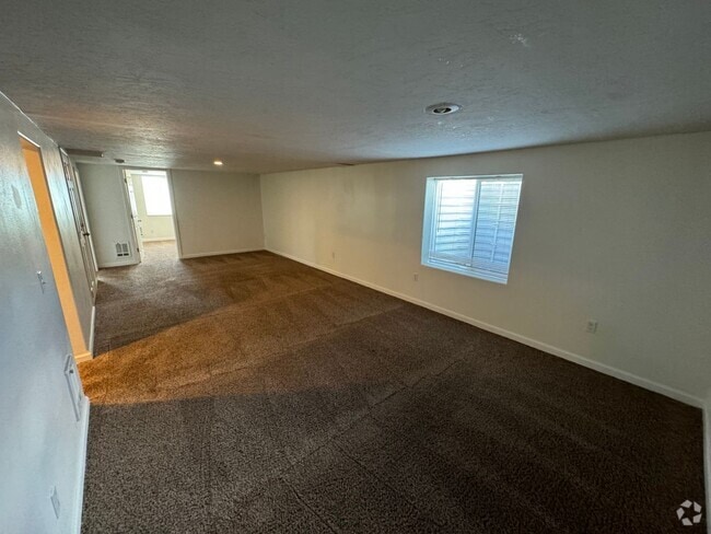 Building Photo - 1704 E Wabash Ave Unit B Rental