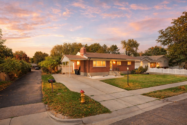 Building Photo - 1016 E 3825 S Unit 1020 E 3825 S