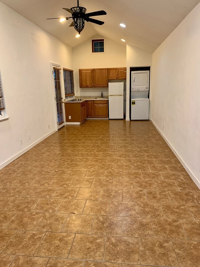 435 Hubbard Gulch Rd