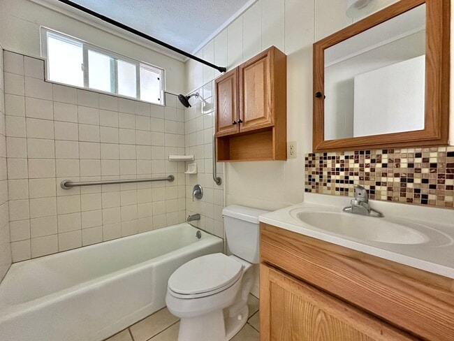 Photo - 2 Bedroom / 1 Bathroom 800 sq ft cottage i...