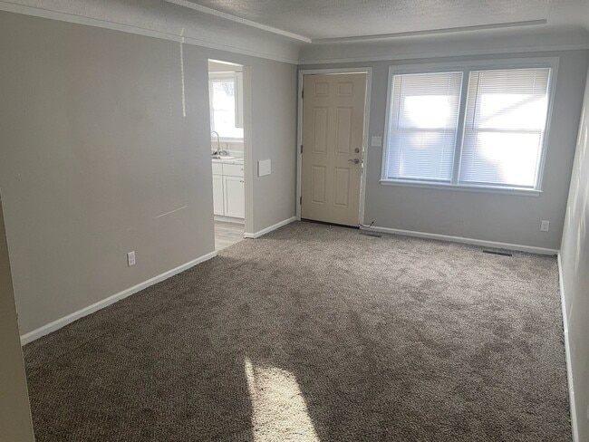 Photo - 5915 Urbandale Ave Unit 5915 Urbandale Ave - 5915