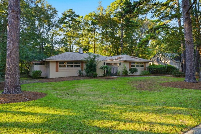 Photo - 815 Farm Quarter Rd