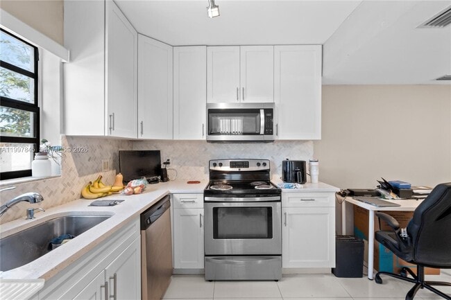 Photo - 6211 SW 138th Ct Unidad B