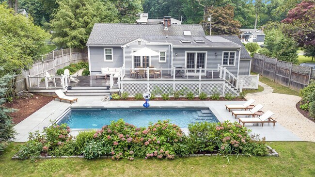 Photo - 75 Crooked Trail