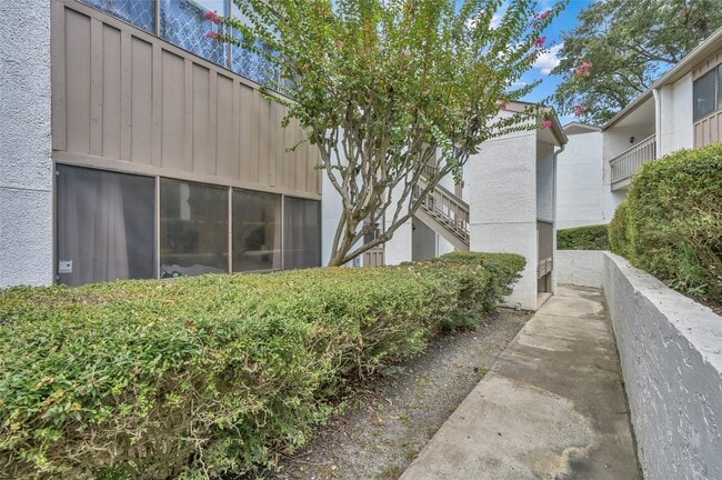 Photo - 12100 Melville Dr Unidad 403D