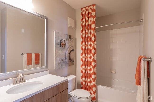 2BR, 2BA - 1,012 SF