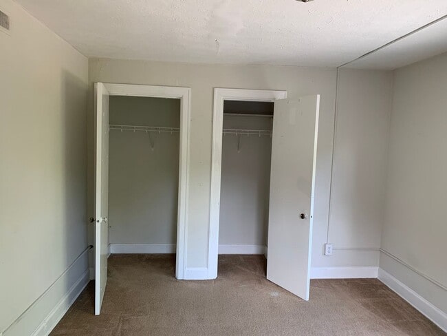 365 Linden Walk