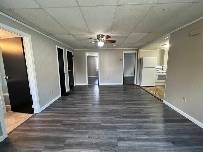 Photo - 77 Massasoit St Unit Apt 2