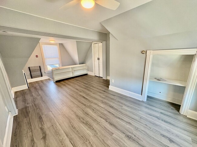 Building Photo - 735 Morgan Ave