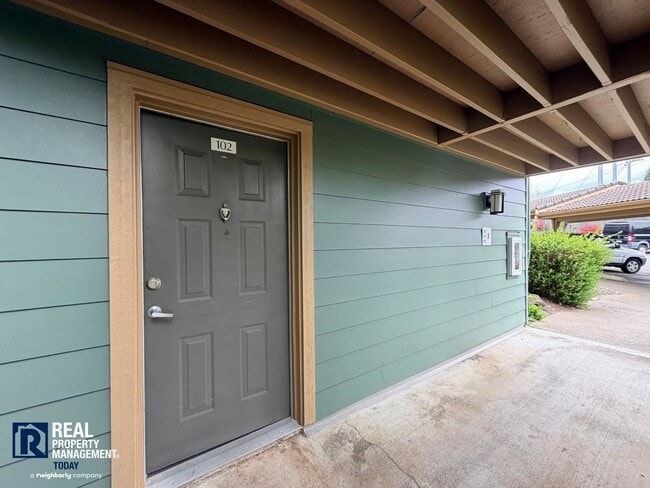 Photo - Updated 2 Bed Condo Near the Narrows – Water Views, Covered Parking & Prime Tacoma Location! Unit F102