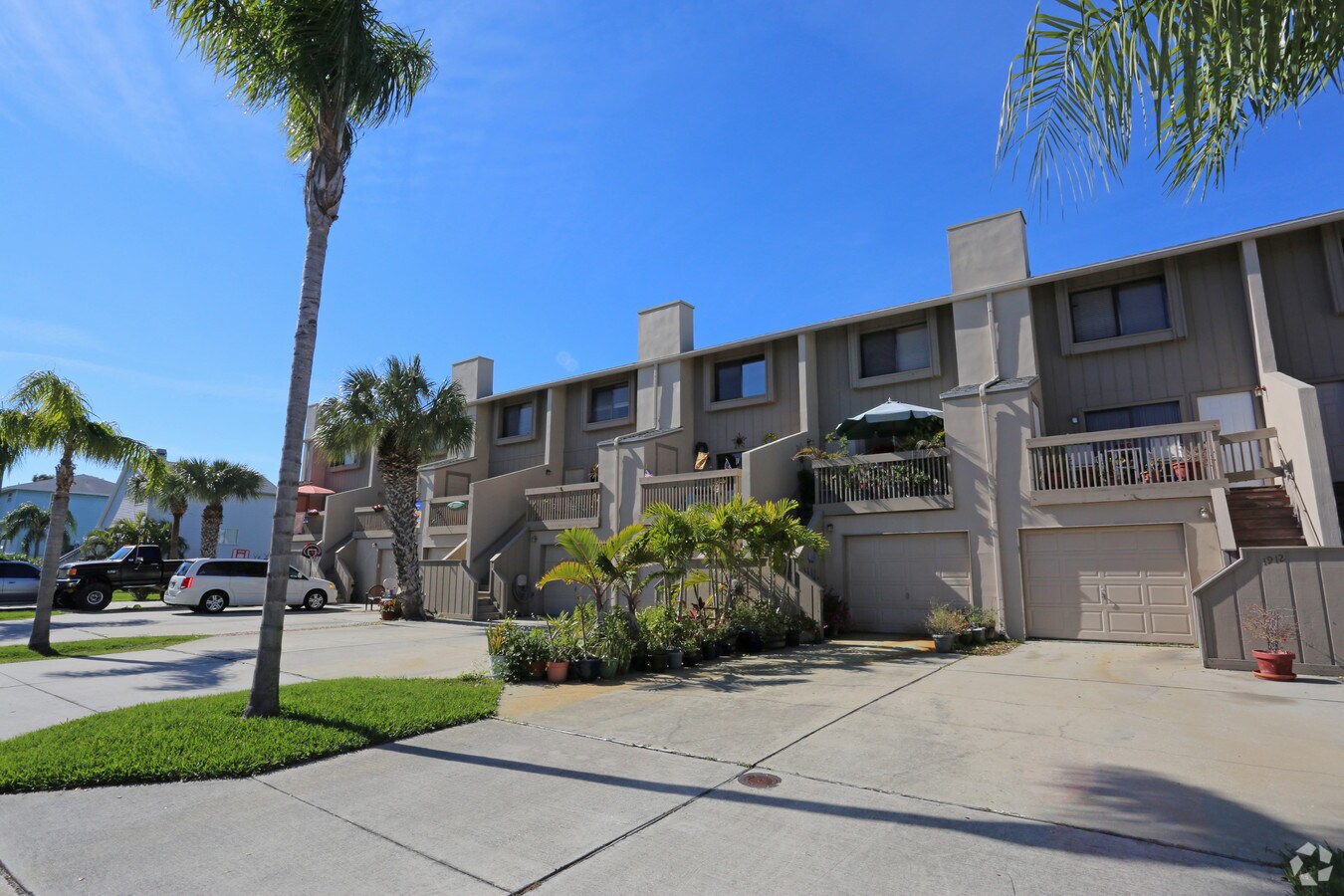 Beach Place Townhomes - Beach Place Townhomes