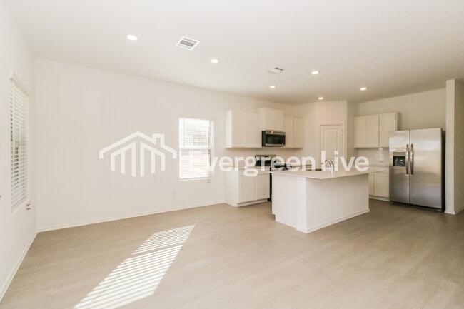 Photo - 1128 Nesting Bird Dr