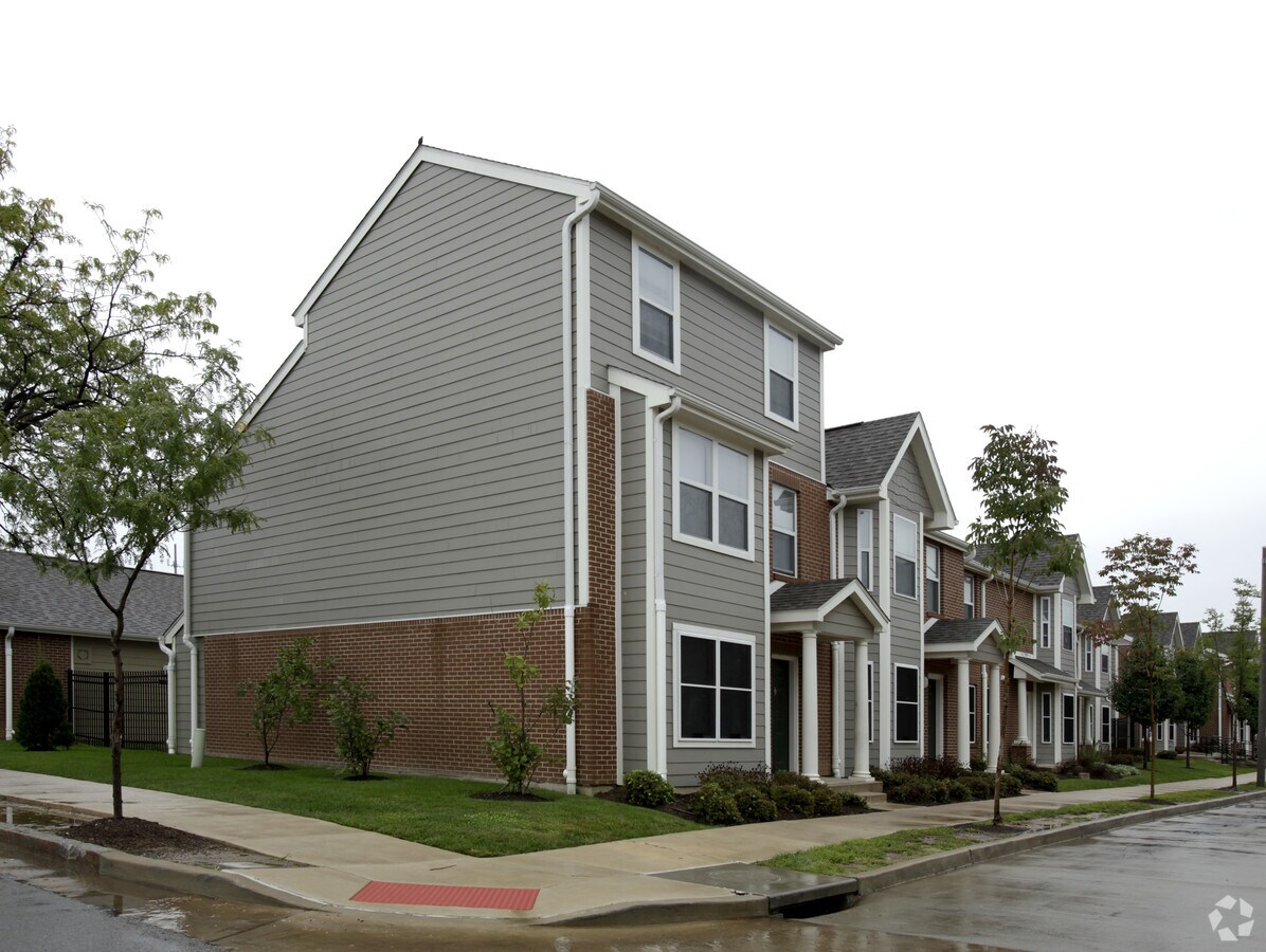 Photo - Cochran Plaza