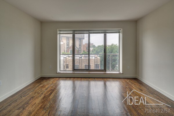 Photo - 1560 Fulton St Apartments