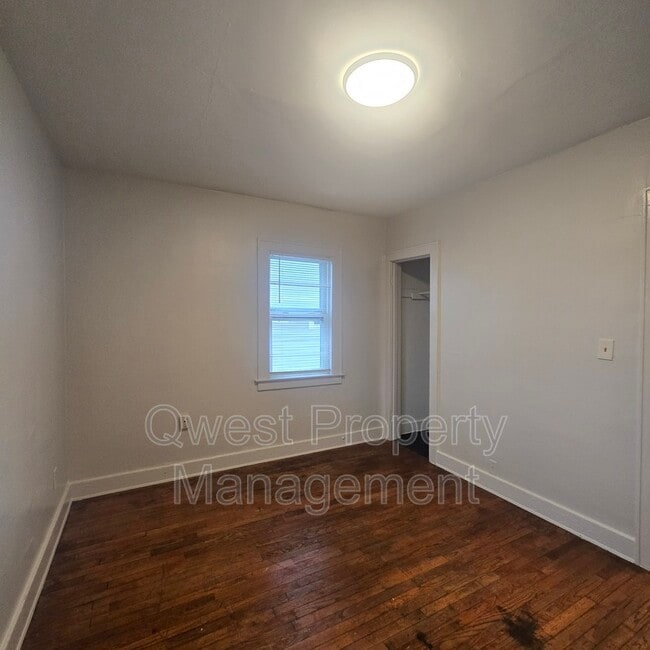 Photo - 624 Oakdale St SE