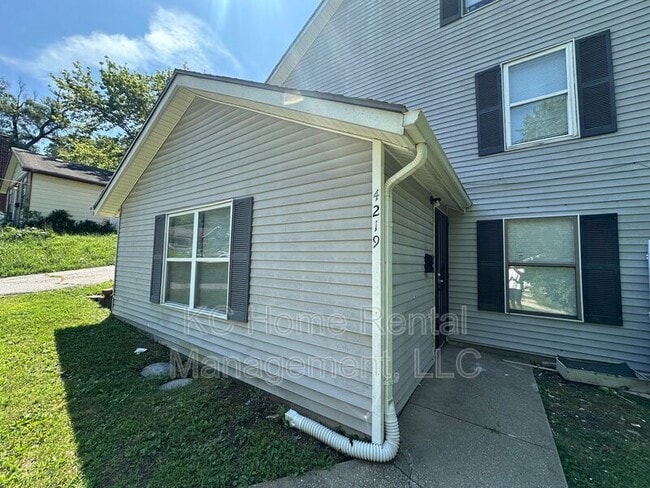Photo - 4219 E 60 Terrace Rental