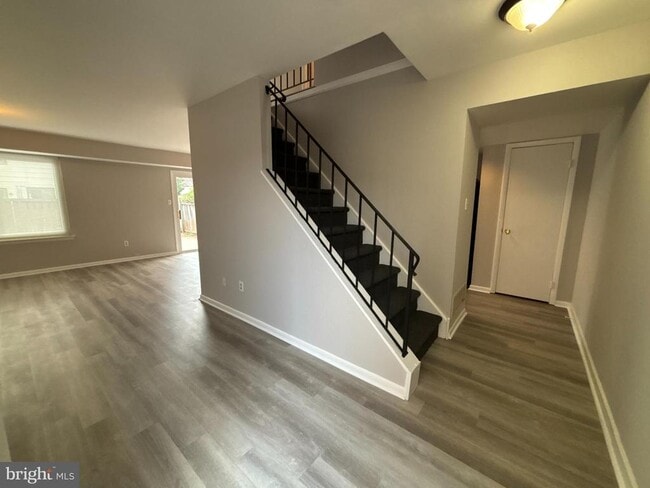 Photo - 476 Bridge St