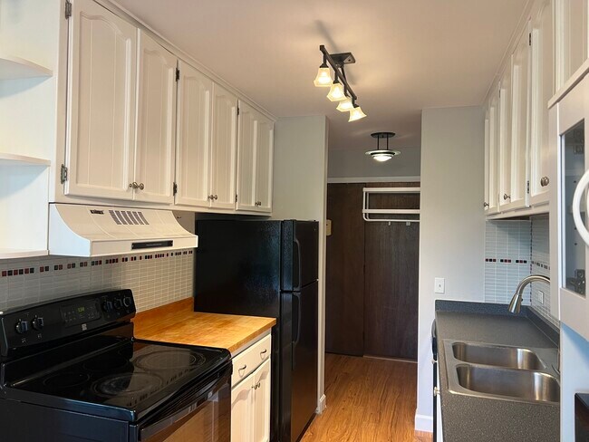 Photo - 5500 Hillcrest Ln Unit 3a