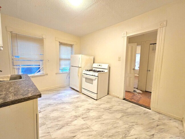 Photo - 6 Frederick Ct Unit 1