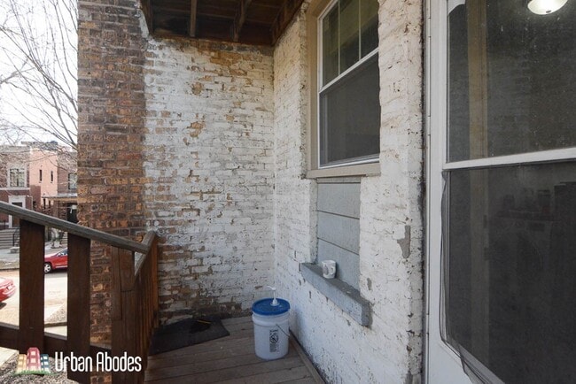 Building Photo - 3716 N Hoyne Ave Unit M05B Rental