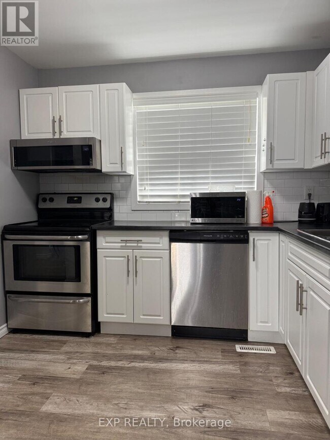 Photo - 255 Northlake Dr