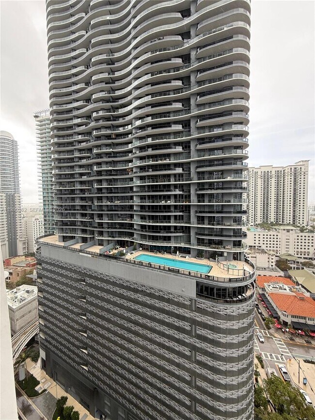 Photo - 1010 Brickell Ave Unit 2310