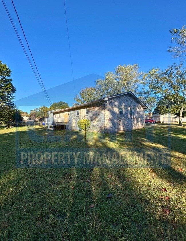 Photo - 146 Carrie Dr NW