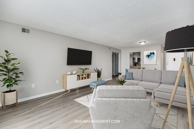 Photo - Woodmere Apartments